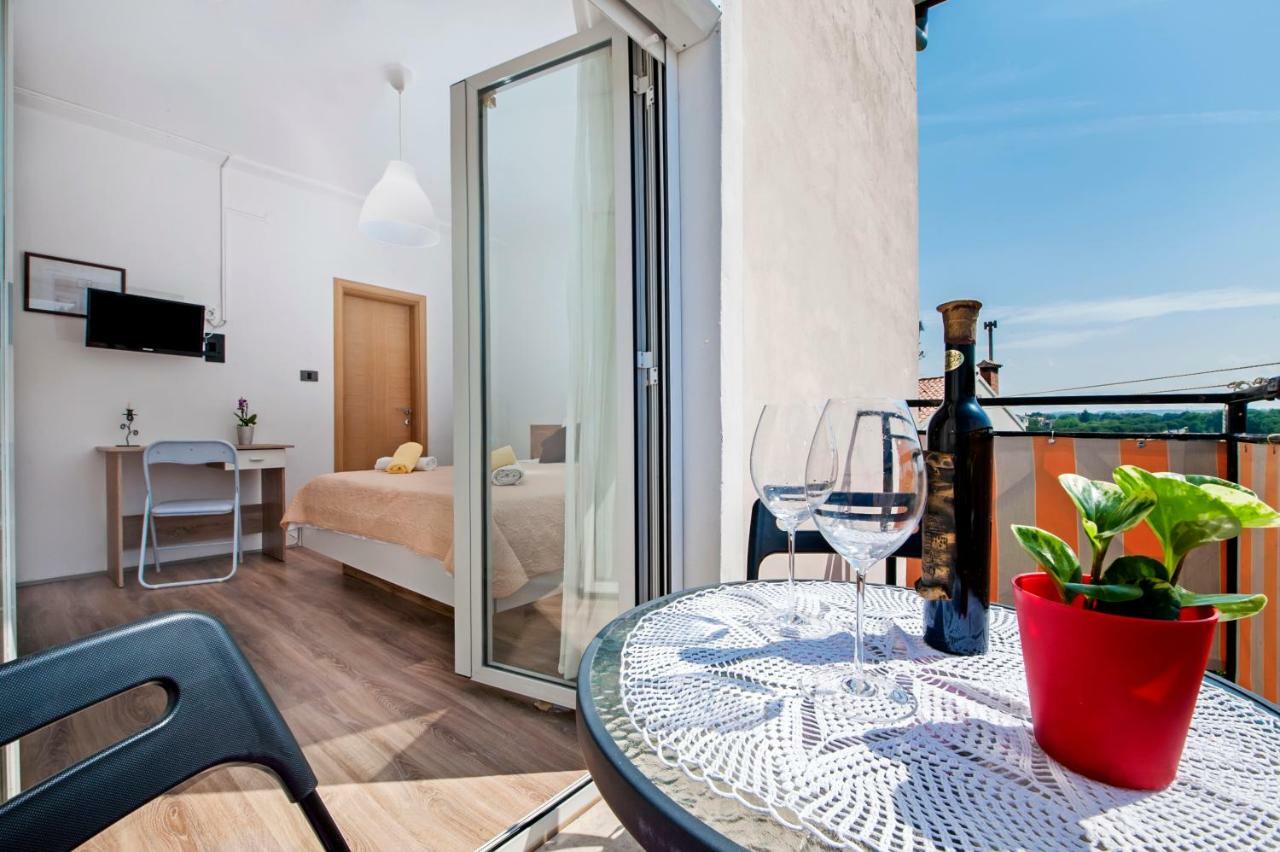 Rooms Mariana Rovinj Exterior foto