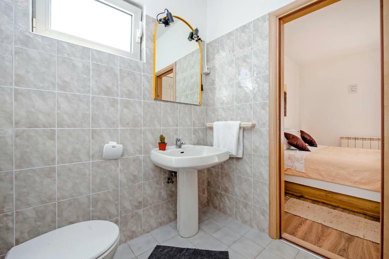 Rooms Mariana Rovinj Exterior foto